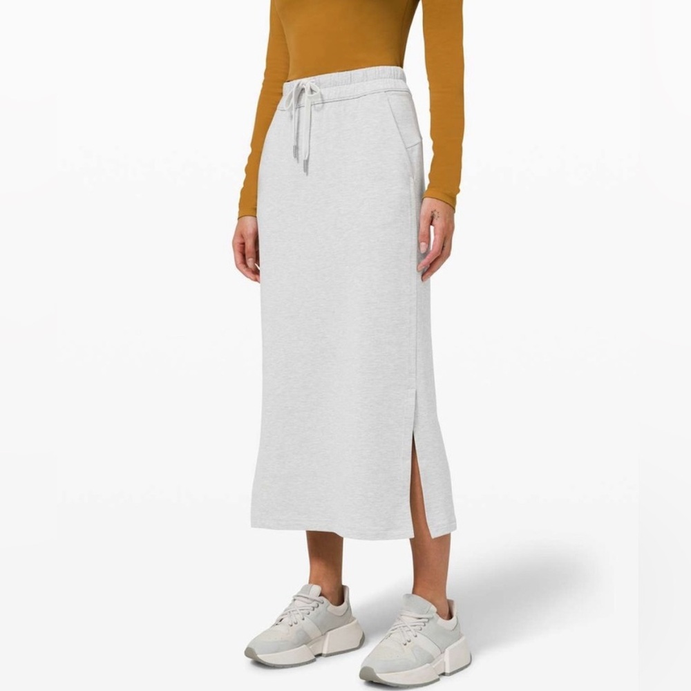 Lululemon Bound to Bliss Midi Skirt Size 10